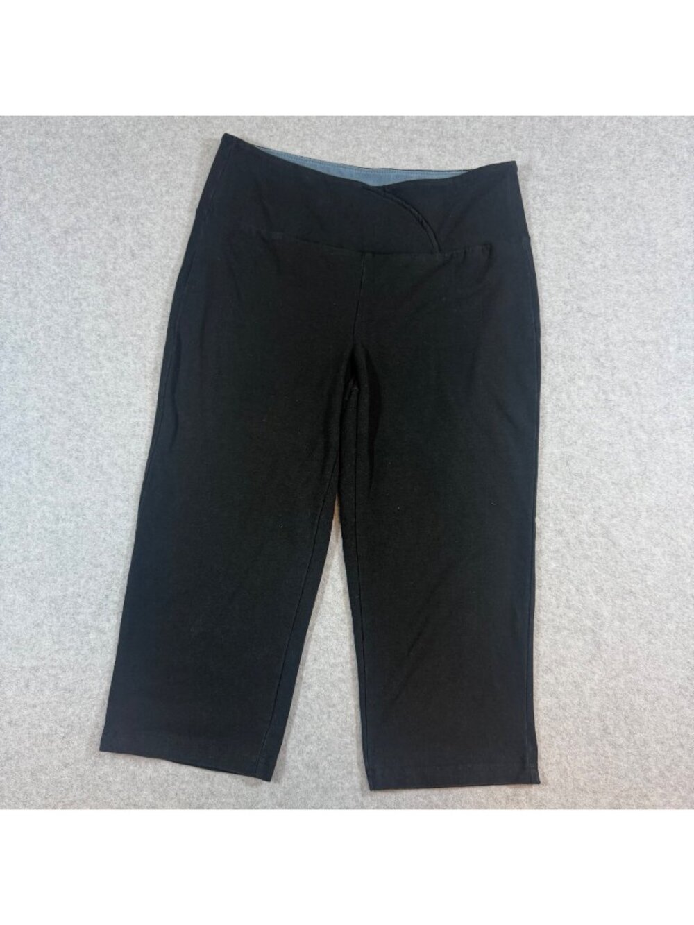The Girls Women’s Black Capri Pants Size M Stretch Pull On Cropped Casual